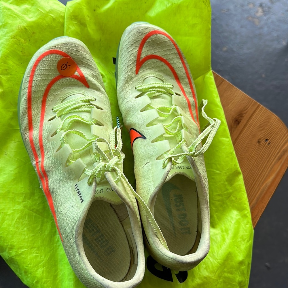 Nike spikes